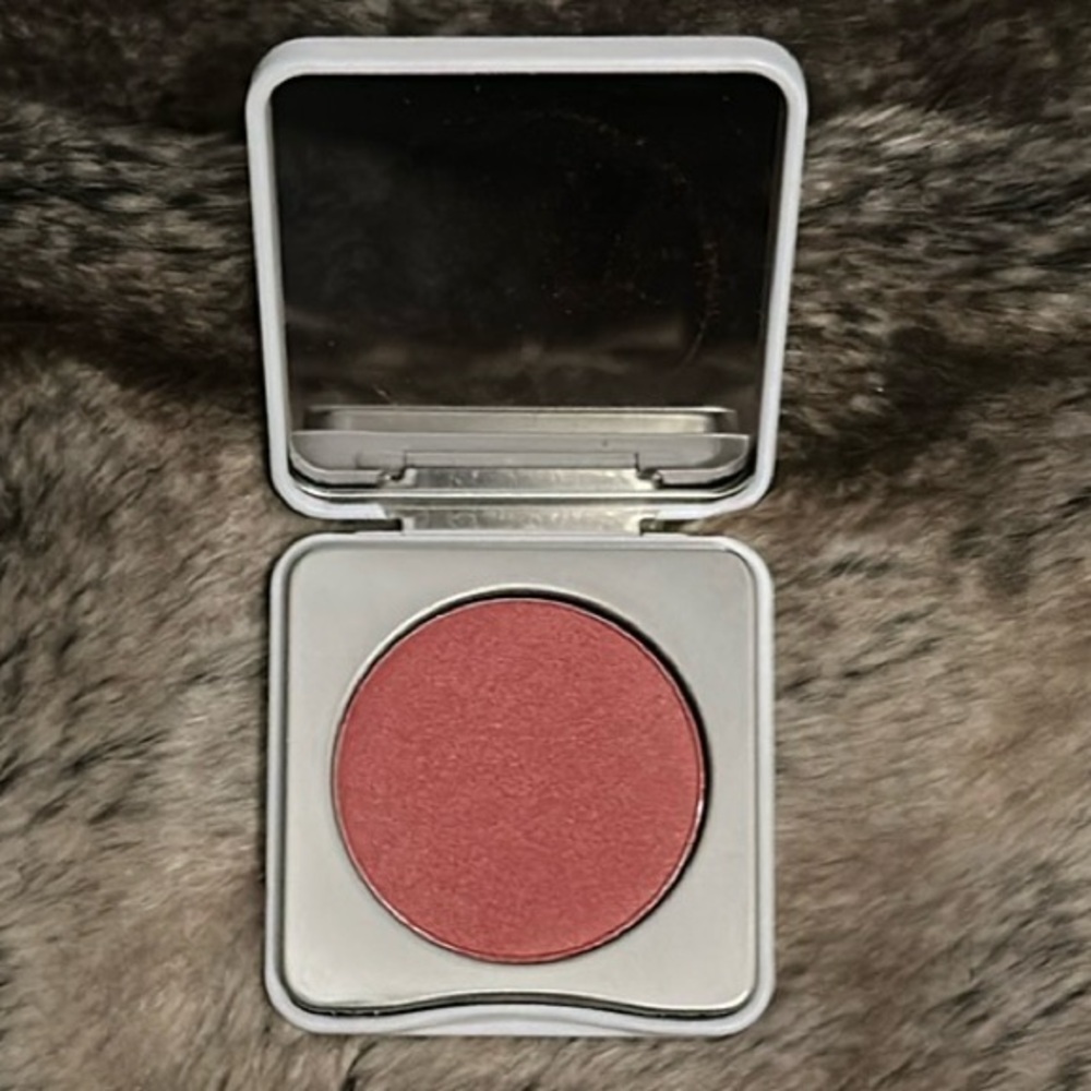 The Honest Company LIT POWDER BLUSH in Femme NWOB